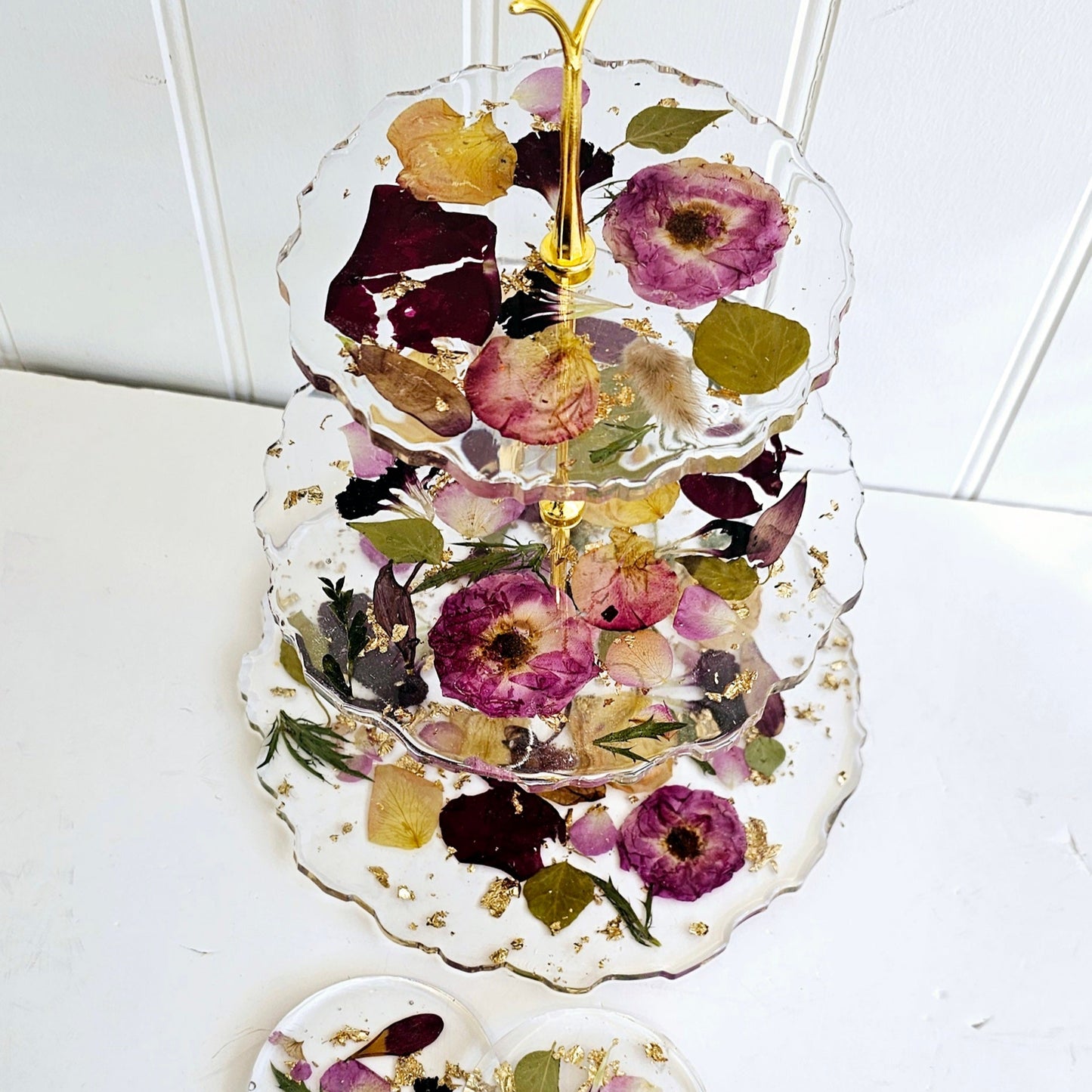 Resin Cake Stand & Coaster Set with Real Pressed Flowers – 3 Tier Afternoon Tea Stand for Weddings & Special Occasions