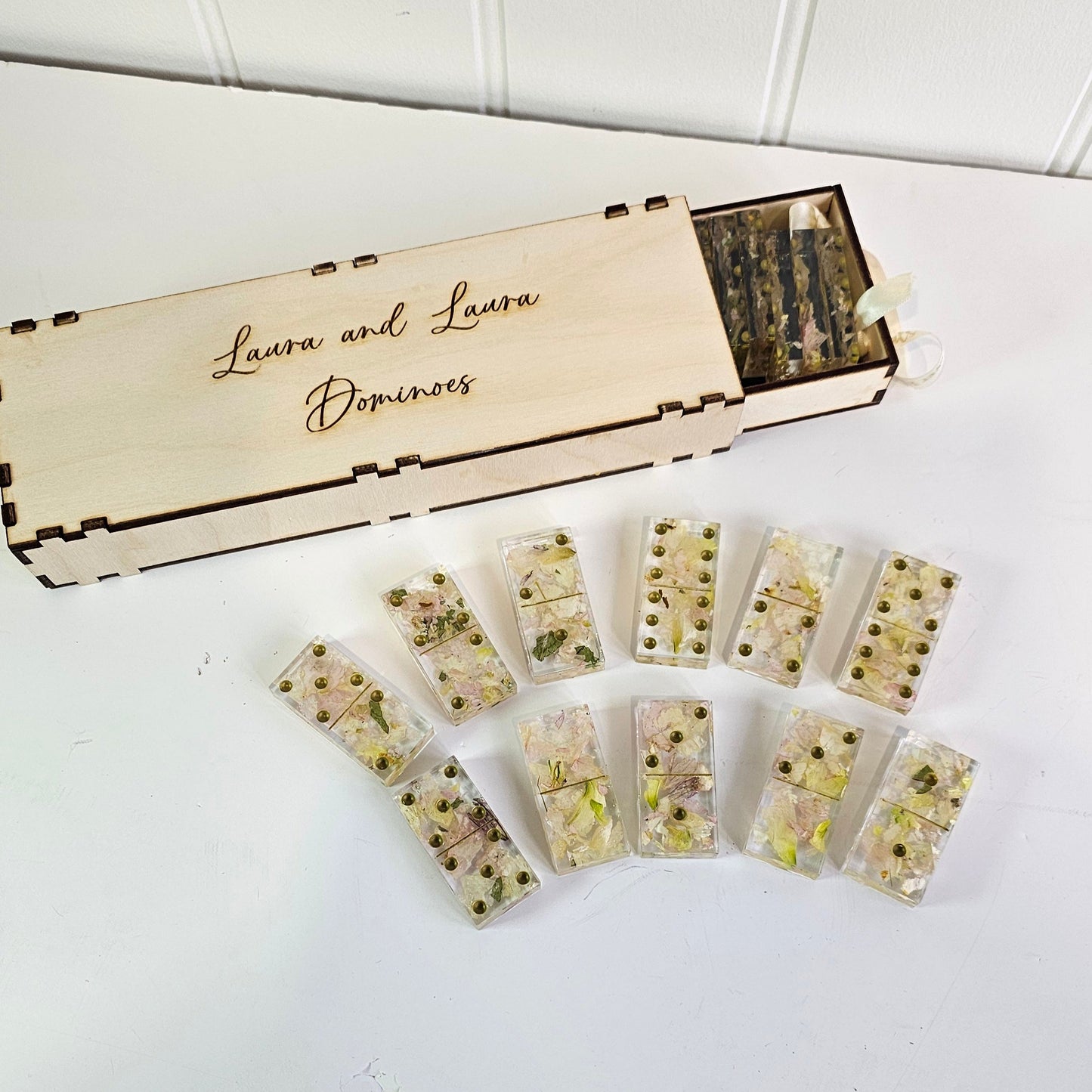 flower preservation dominos with personalised wooden box